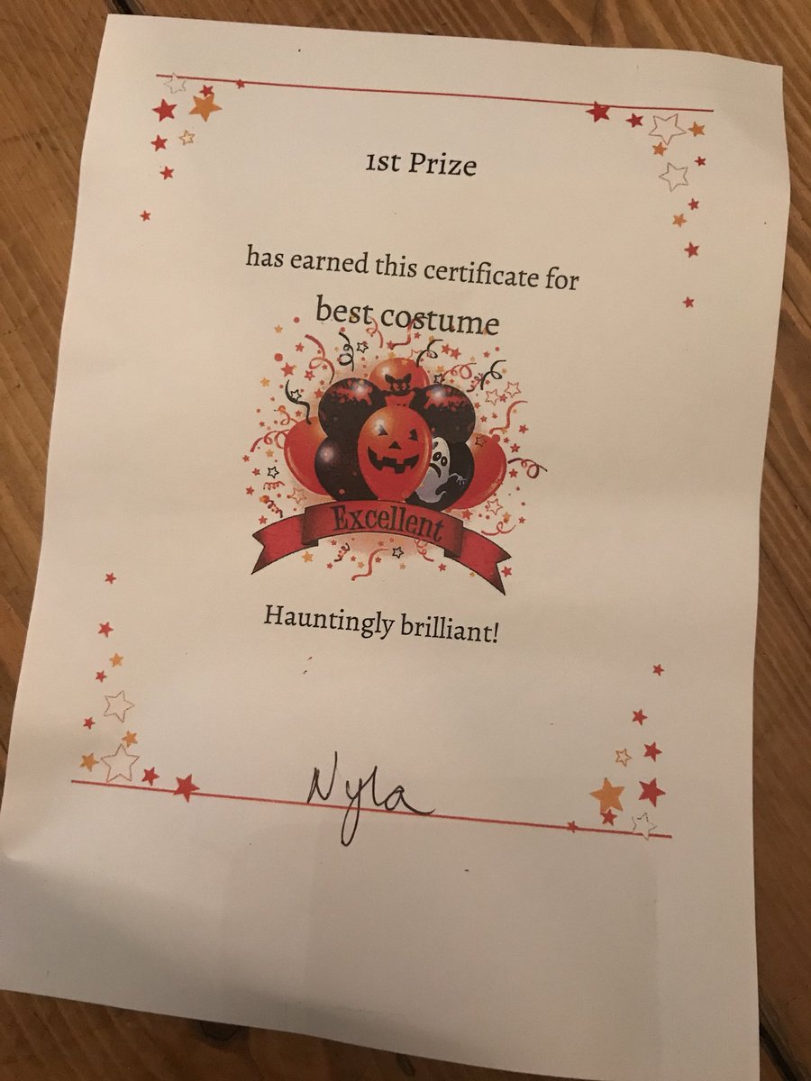 Perks of having your Mum as a Make Up Artist!! #firstprize #thatsmagirl