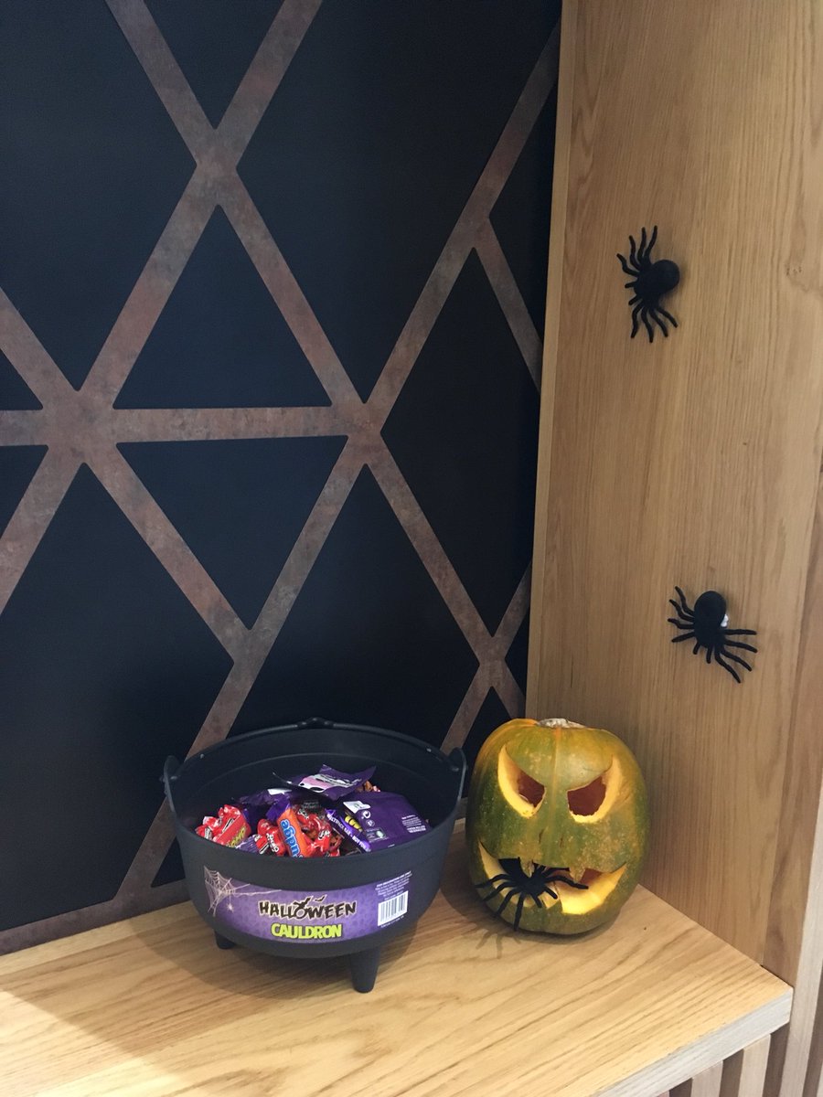TheKeelUK's tweet photo. Trick or Treat. Come get your hands on some sweet treats at the office today. #Halloween #trickortreat #lovethekeel #keelconcierge ππ»β οΈπ«π¬ https://t.co/zpJ1CgD83G