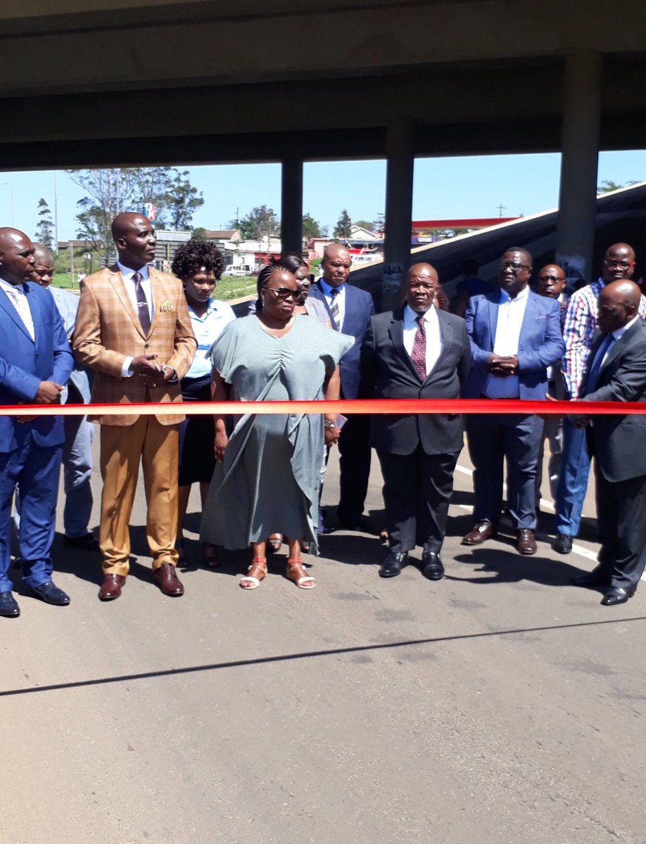 TransportLimCom's tweet photo. Minister Maswanganyi receives a briefing on the official opening of Bhoboza interchange inUmfolozi municipality @DoTransport #OTM2017 https://t.co/0PBO3NCaKw