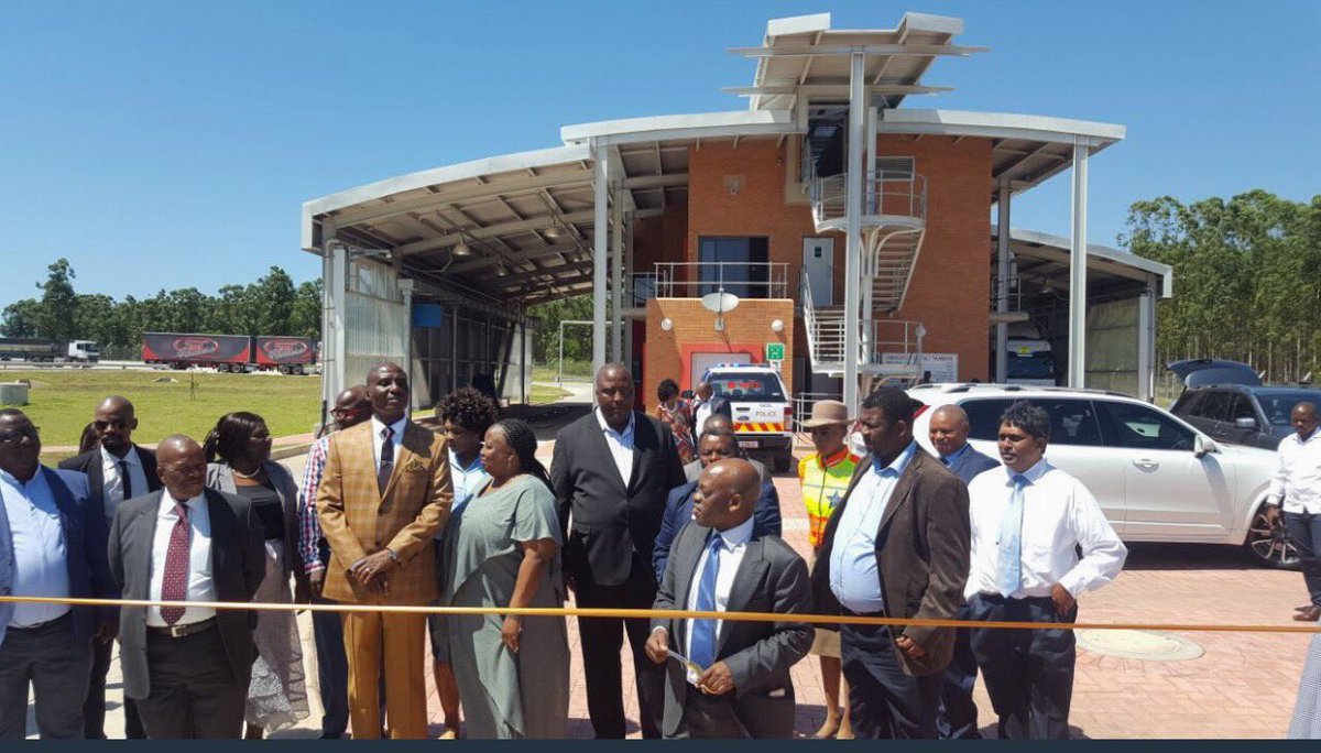TransportLimCom's tweet photo. Minister Maswanganyi receives a briefing on the official opening of Bhoboza interchange inUmfolozi municipality @DoTransport #OTM2017 https://t.co/0PBO3NCaKw