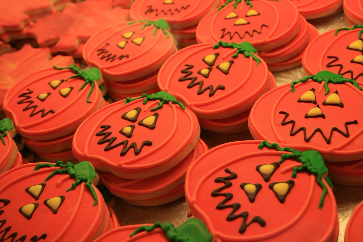 _JamesElectric's tweet photo. Happy Halloween All!! #halloween #spoopy https://t.co/7KStNyKmo7