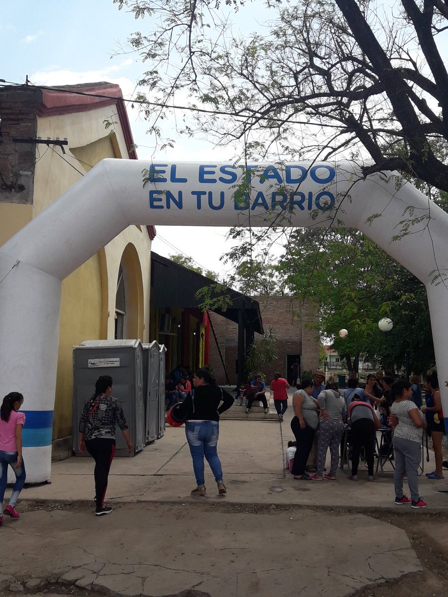 nataliagneme's tweet photo. Exitoso primer día de #ElEstadoEnTuBarrio en la ciudad de La Banda!

Un estado presente al servicio de los ciudadanos. https://t.co/1WLjlXuV6K