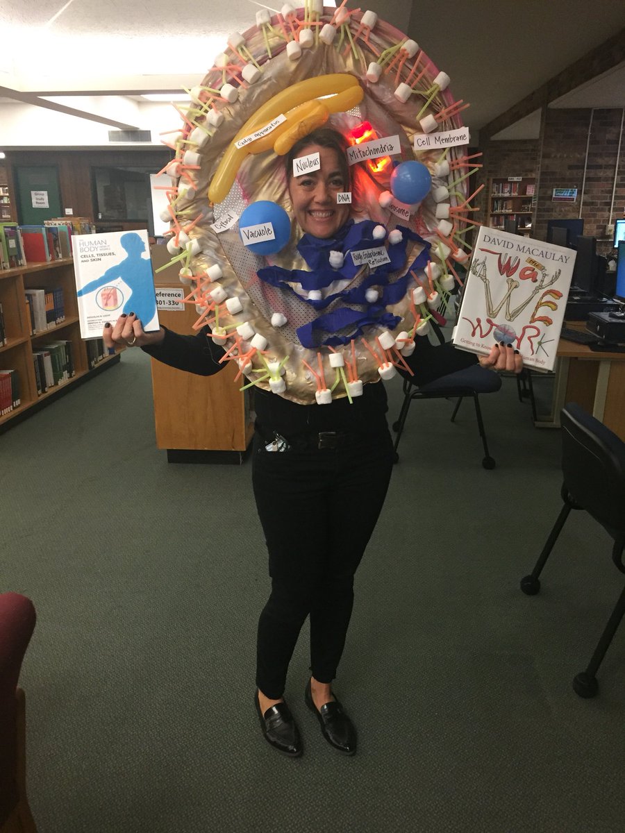 jmm_library's tweet photo. Happy Halloween! Come get your photo taken today that represents your costume! #halloween #highschool #highschoollibrary #wearejmm https://t.co/F1B5i7YqGT