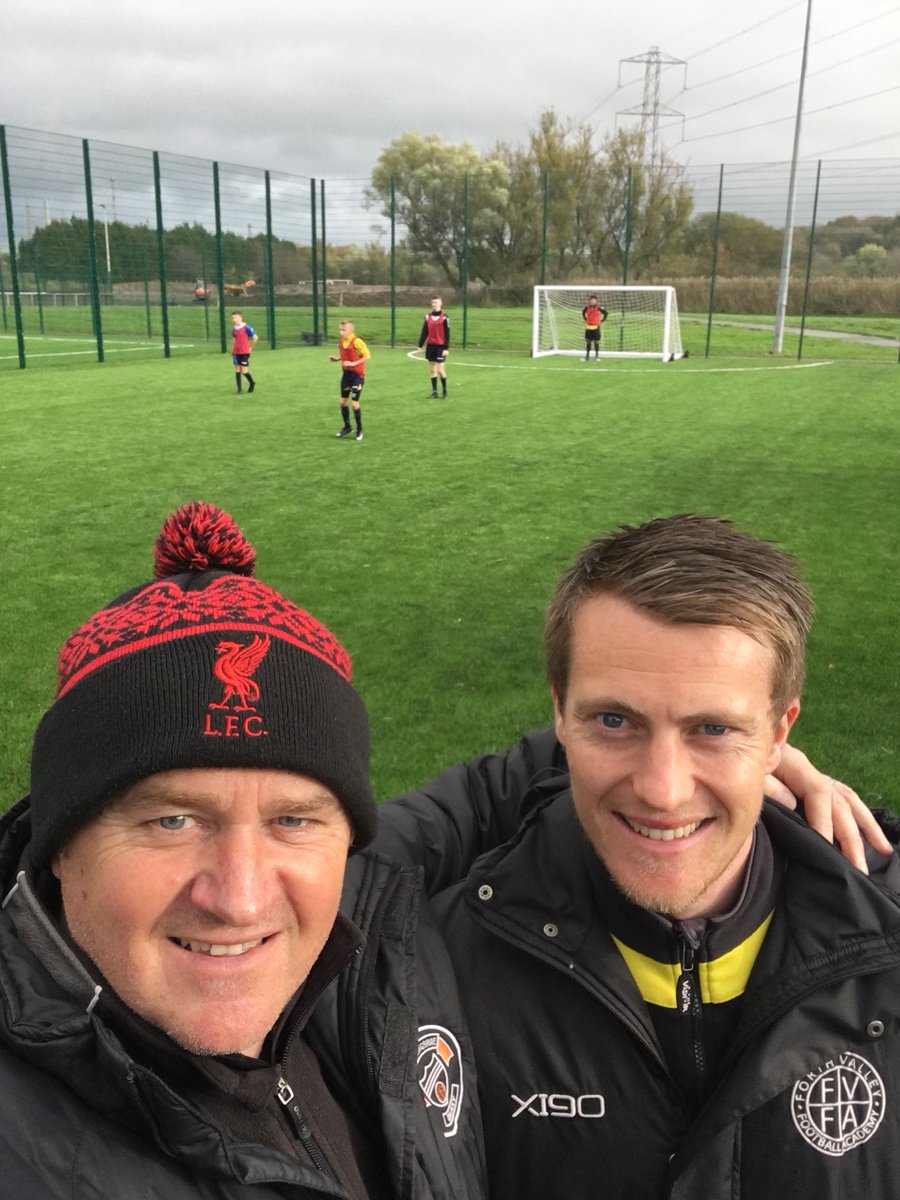 MrStephenBarr's tweet photo. Bumped into @JamieSwinney86 today putting the young stars from Meath Athletic through their paces on the new 5’s pods at Little Kerse #fvfa https://t.co/kwdTy5mmzC