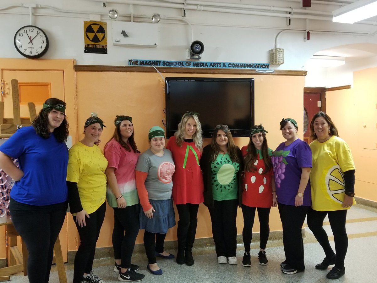 Tatum822's tweet photo. #Halloween2017 #ps100pride #fruitsalad https://t.co/XoLb5P4CM1