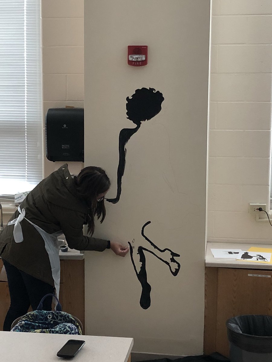 SarahMarik's tweet photo. Interior design 2 students are getting creative and painting silhouettes in their classroom refresh project! #thisisyork #yhsfcs https://t.co/o0MtP1ItdP