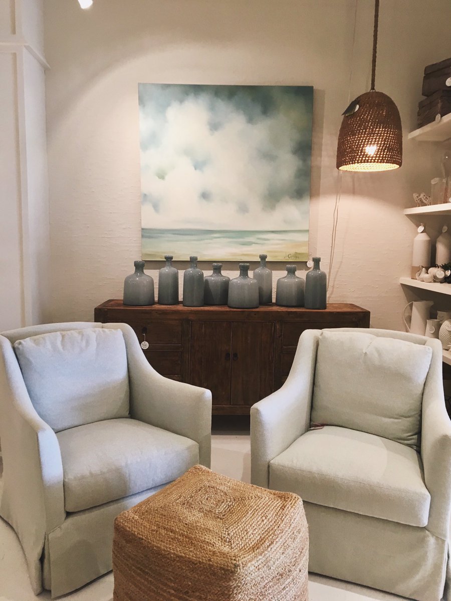 VIEmagazine's tweet photo. Sip + shop with @OasisDestin starting tomorrow through Saturday for their Post Market Sale, featuring incredible deals up to 60% off! https://t.co/7xkpEd8OKX