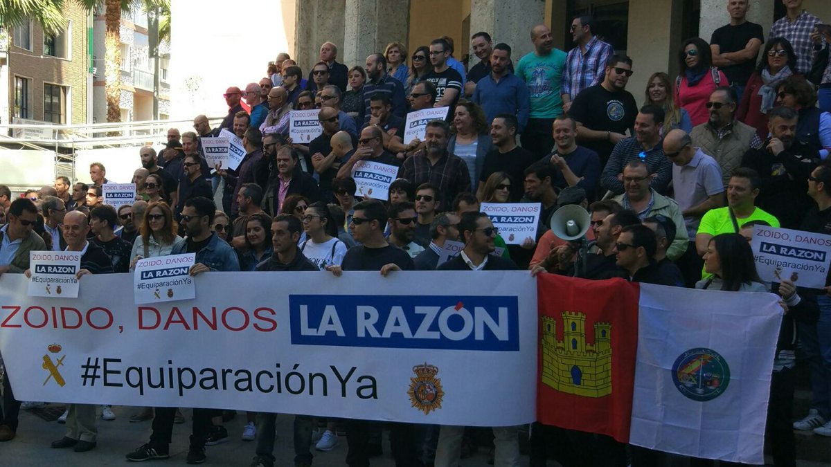 larazon_es's tweet photo. Gracias #EquiparacionYA https://t.co/x9BZsXgGRS https://t.co/pxriJkVnvx