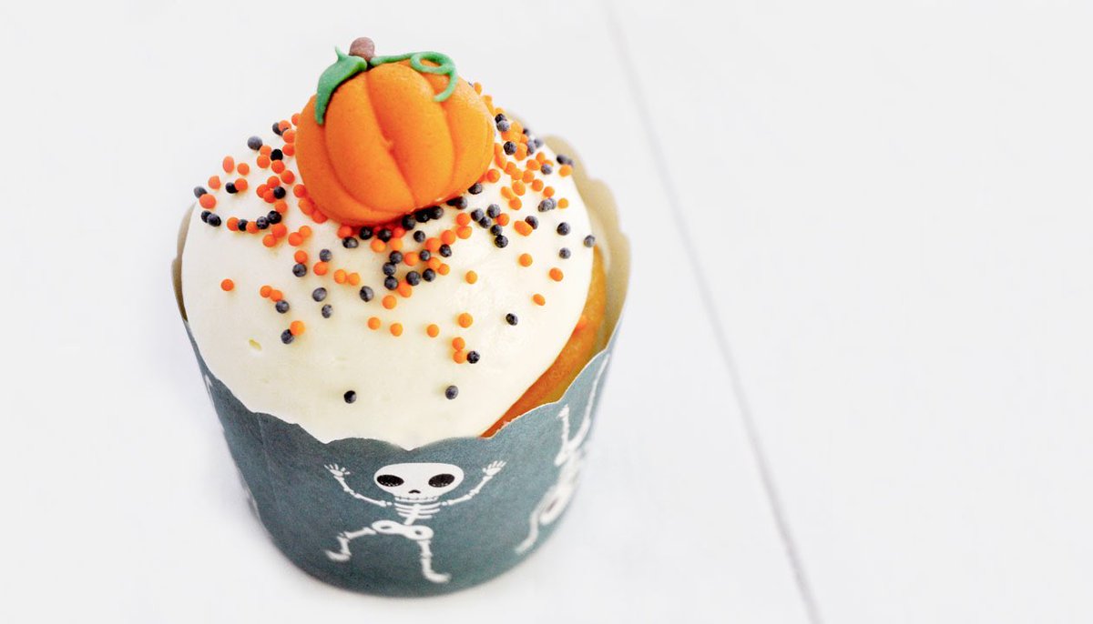 Happy Halloween! Trick or Treat met deze leuke cupcake in Halloween thema! #Halloween2017 #trickortreat #cupcakes #zilverenzoet