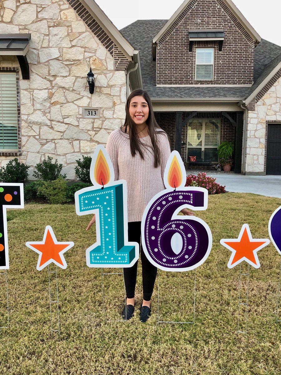 mel13car's tweet photo. Happy Sweet 16 to my favorite Halloween treat! I love you Bell! https://t.co/1q0ux0dTRa