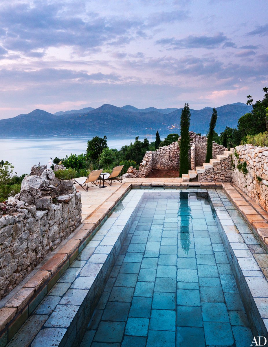 BensonPools's tweet photo. 15 Beautifully Designed Swimming Pools | Architectural Digest https://t.co/8Tfg1Cxepv https://t.co/1yZdCHA3IF