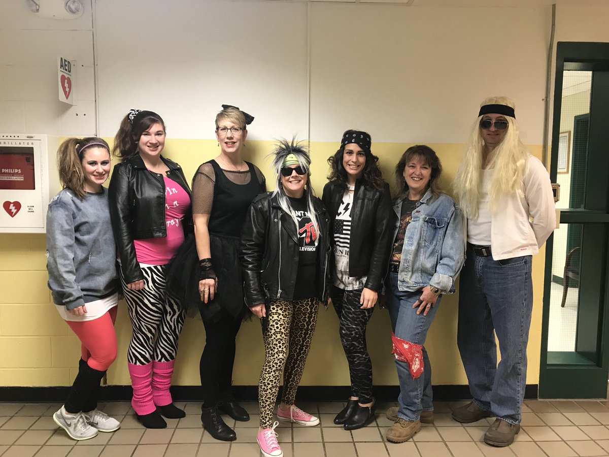 spindles4's tweet photo. Happy Halloween from #rcsms #RCSPride https://t.co/ZuzWx3TRji