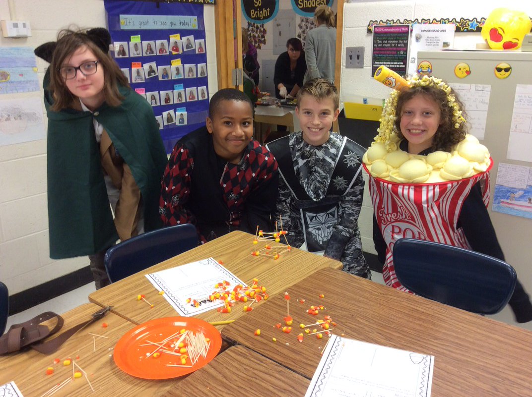 Grade6Edison's tweet photo. Halloween fun at Edison! #fraserfamily https://t.co/YqqXucWvWu