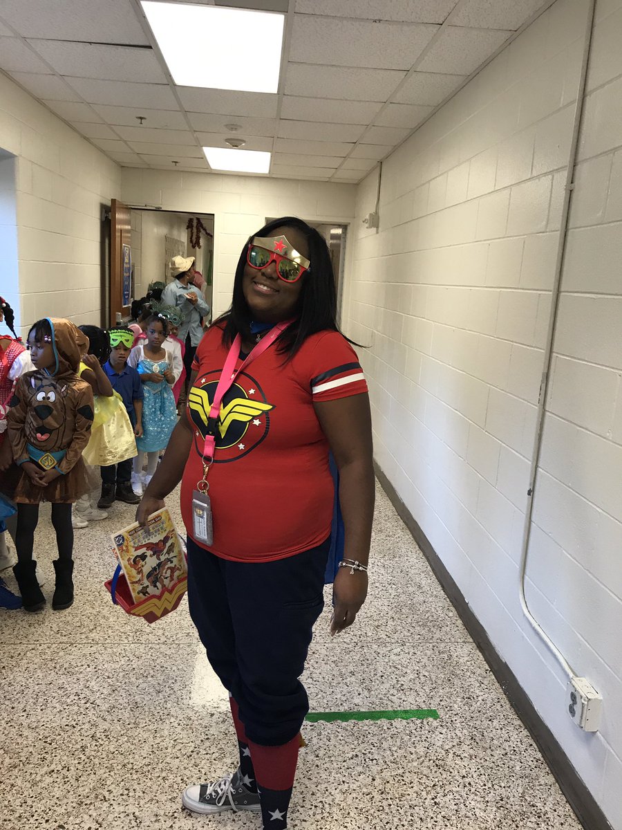 diva_dukes's tweet photo. Book character day!!@PrincipalBGrant @apsupdate https://t.co/ankcLXIPw7