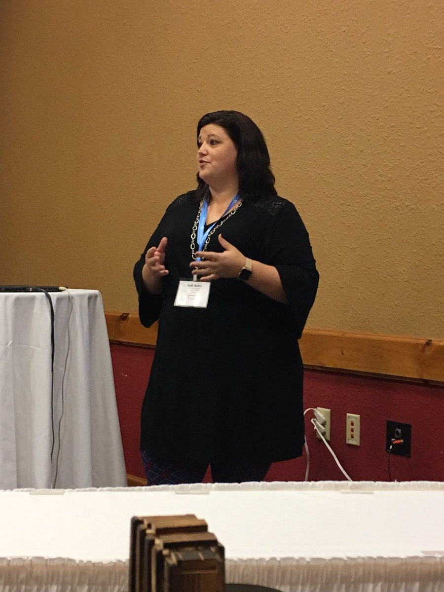 JulieKodl's tweet photo. Workshop about Breakout Rooms! Presenting at the WI Rural Schools Conference, Jodi Rahn, 5th grade teacher! @OWSchoolDist #WiRSA2017 https://t.co/Am3W6tubdM