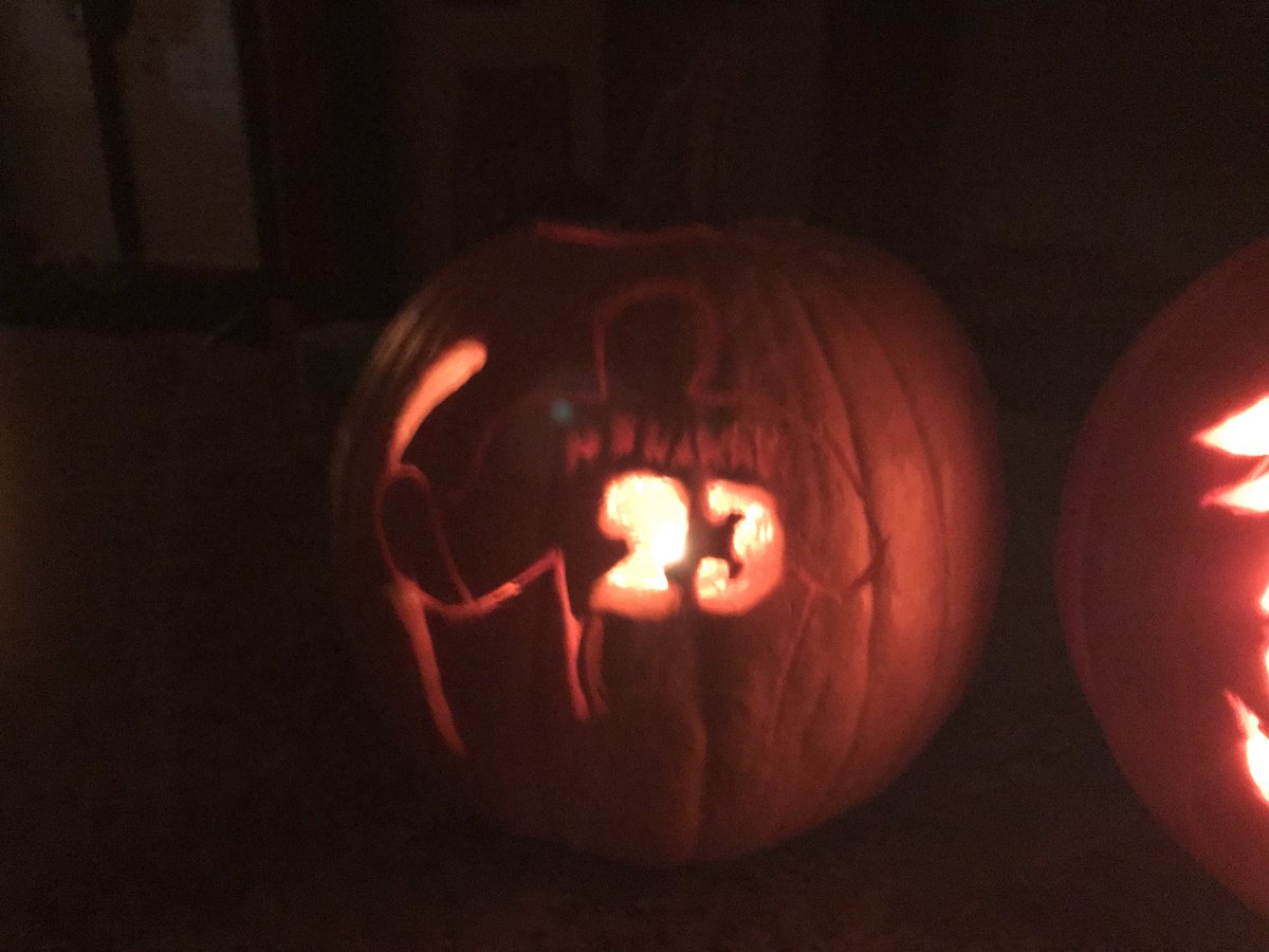NHLFlames's tweet photo. #CofRed, share your #Flames-themed π with the hashtag #FlamesOLantern for a chance to win tickets to Thursday's game! https://t.co/Rz2urvusx6
