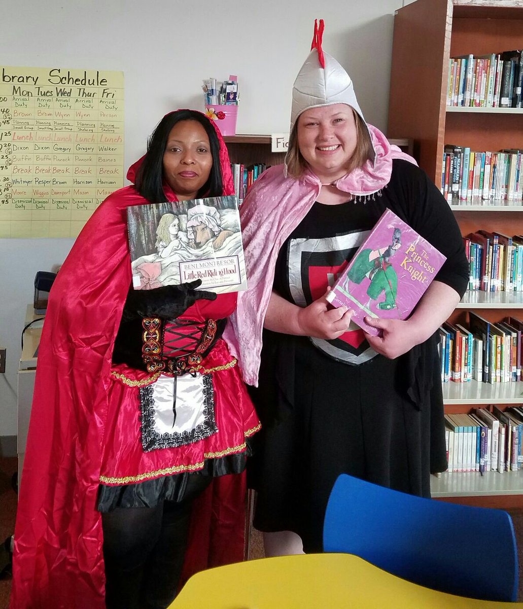 FriendshipPCS's tweet photo. At Friendship Southeast Ms. Newkirk and Ms. Van Pelt are dressed up and ready to share a couple great stories! #FPCSExcel #BookOWeen π https://t.co/szMS8rz1T3