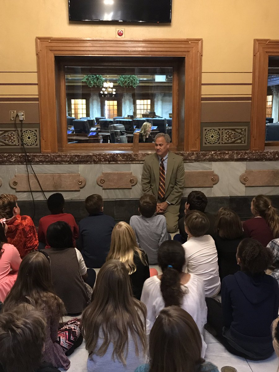 MulvaneydelMar's tweet photo. Thank you, Senator @Jim_Merritt , for talking to us! #attheirlevel #readingisimportant @KidsDeserveIt  @BSEhseIN @TeamMurch4 @ARogowski https://t.co/fD1i2n966r