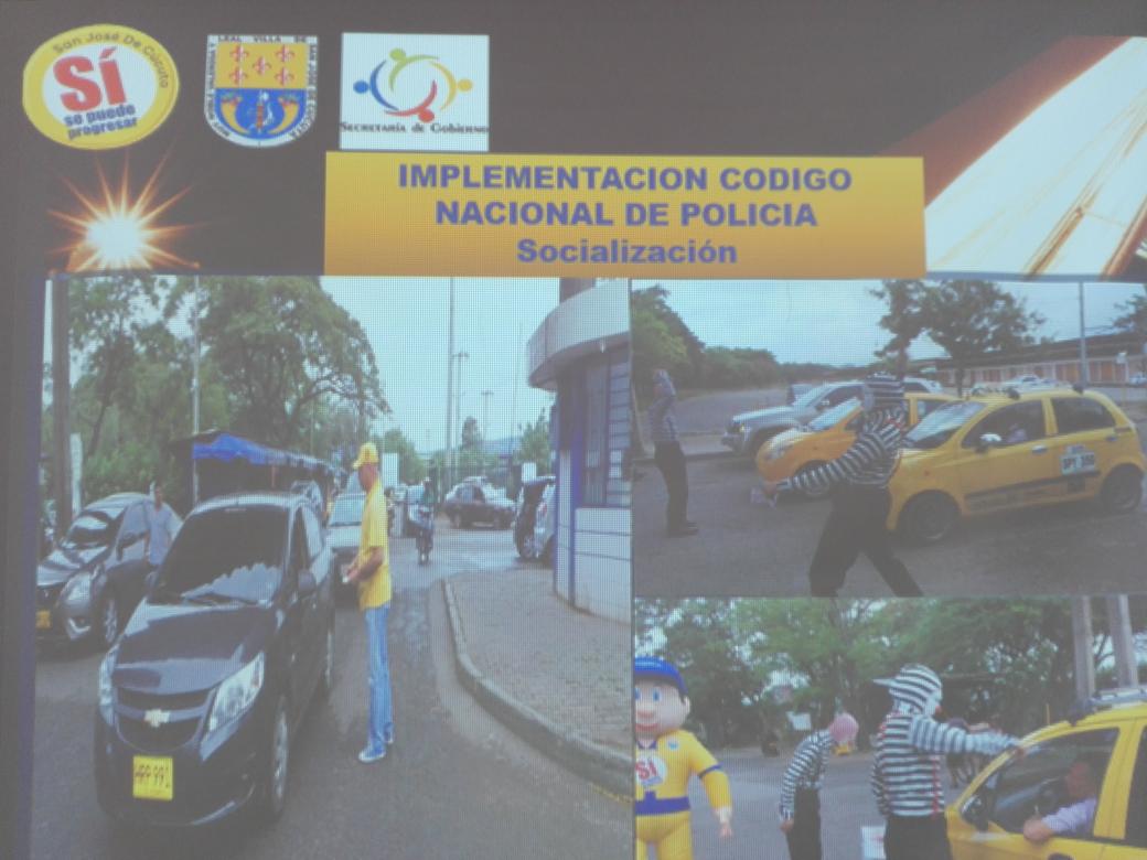 CucutaConcejo's tweet photo. @gobiernocucuta @Alcaldia1Cucuta @PoliciaCucuta socializa código de #Policía ante la comunidad cucuteña https://t.co/eRpfEpOc9A
