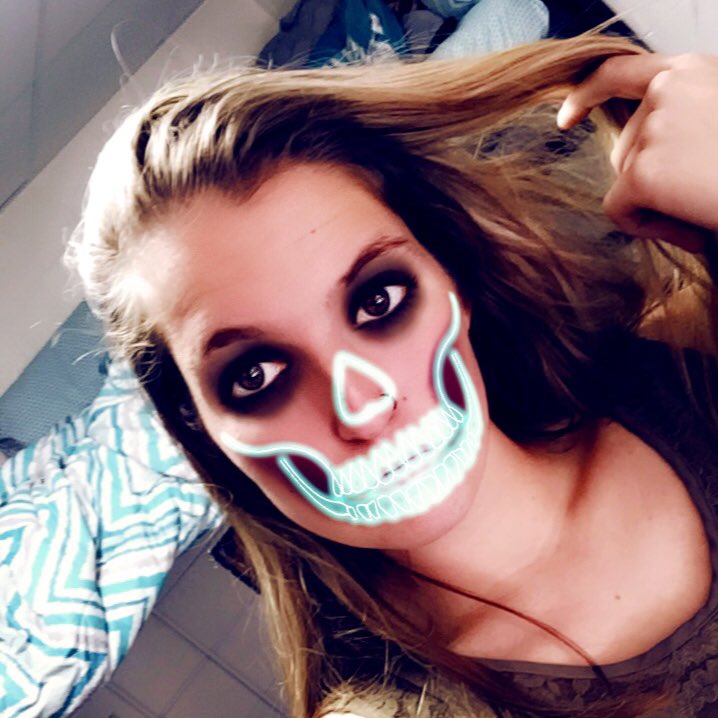 julianna_neel's tweet image. #NewProfilePic #SpoopySzn #HappyHalloween