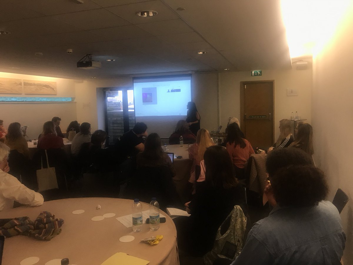 MusicWeek's tweet photo. Workshop on Instagram for live events #FestCongress https://t.co/19DtdouFsz