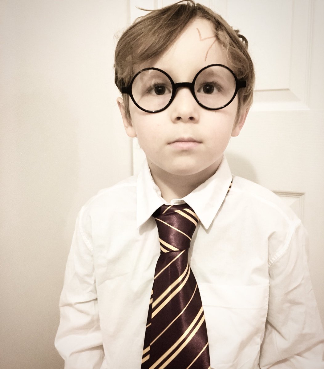 SusanHaebler's tweet photo. Happy Halloween!! @jk_rowling #HarryPotter #HappyHalloween https://t.co/XRS8MTfZkK