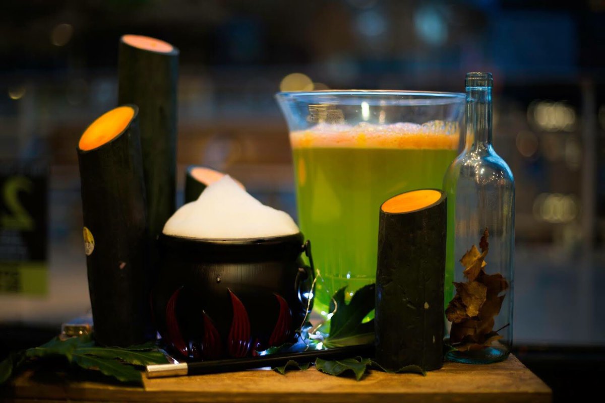 LushCoventry's tweet photo. I was working in the lab late one night where tangerines beheld a citrusy sight.
When grapefruit began to rise, and suddenly to my surprise they did the jelly bomb mash!
#Lushoween https://t.co/4q4UMj8rzS