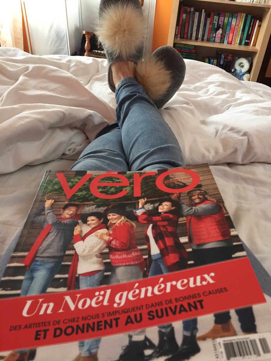flawlessbee94's tweet photo. Recevoir le p'tit nouveau ☕️ @magazine_vero #veromag https://t.co/Pj3I4AAD0G
