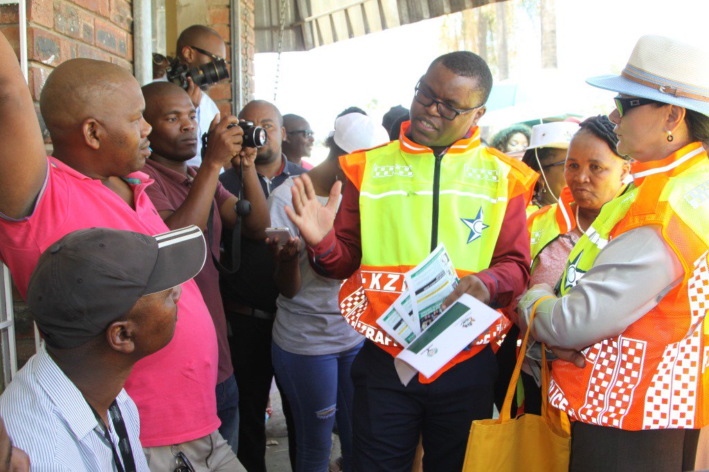 KZNTransport's tweet photo. MEC Belinda Scott ends October Transport Month in Umgungundlovu, More @ https://t.co/8RsL8cYzOa #KZNroadsafety #OTM2017 https://t.co/xEHZ66ktpz