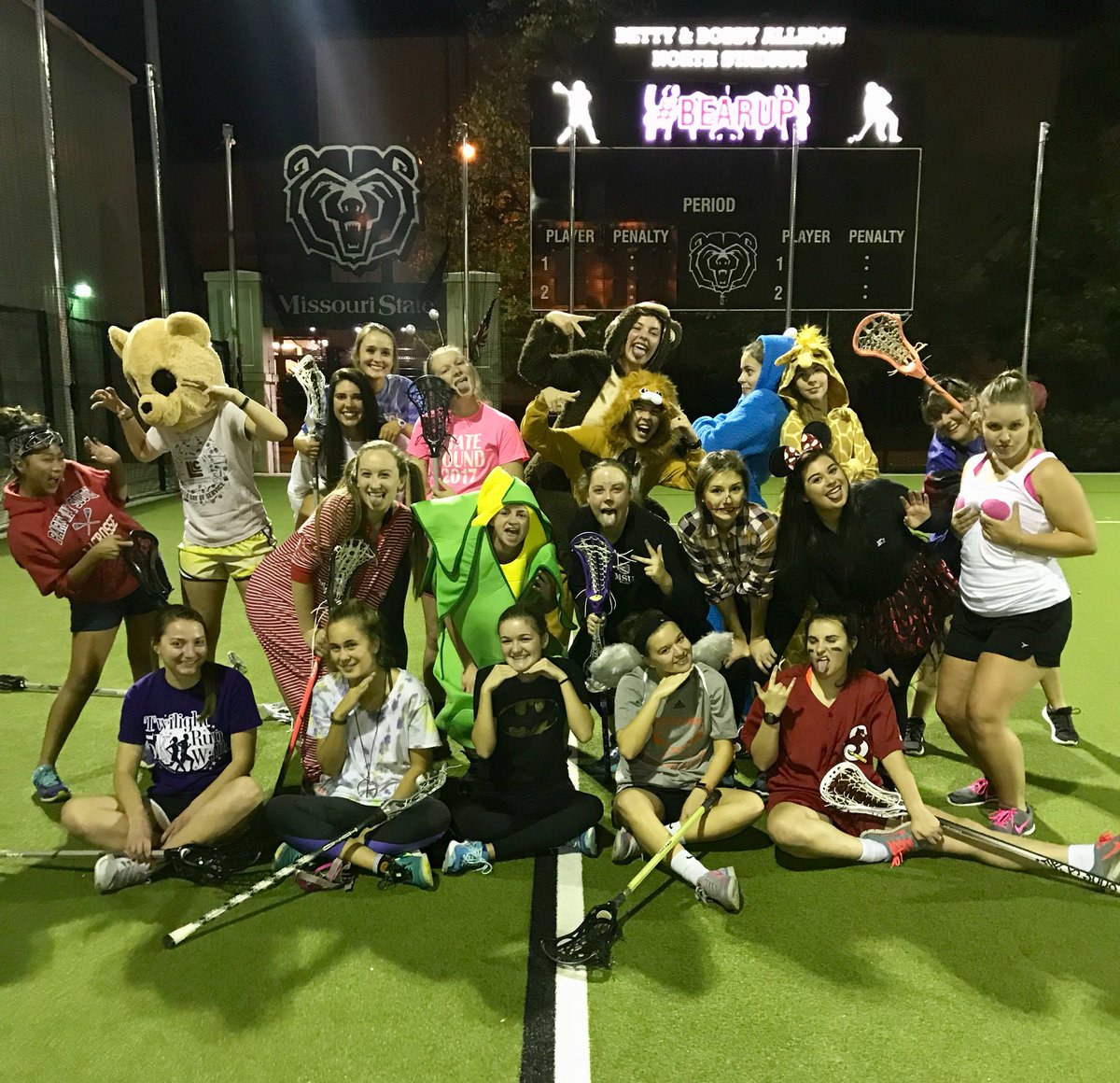 wlaxmsu's tweet photo. Happy Lax-oween from your favorite lady bears!!! 👻⤴️ https://t.co/RSf72jAwaA