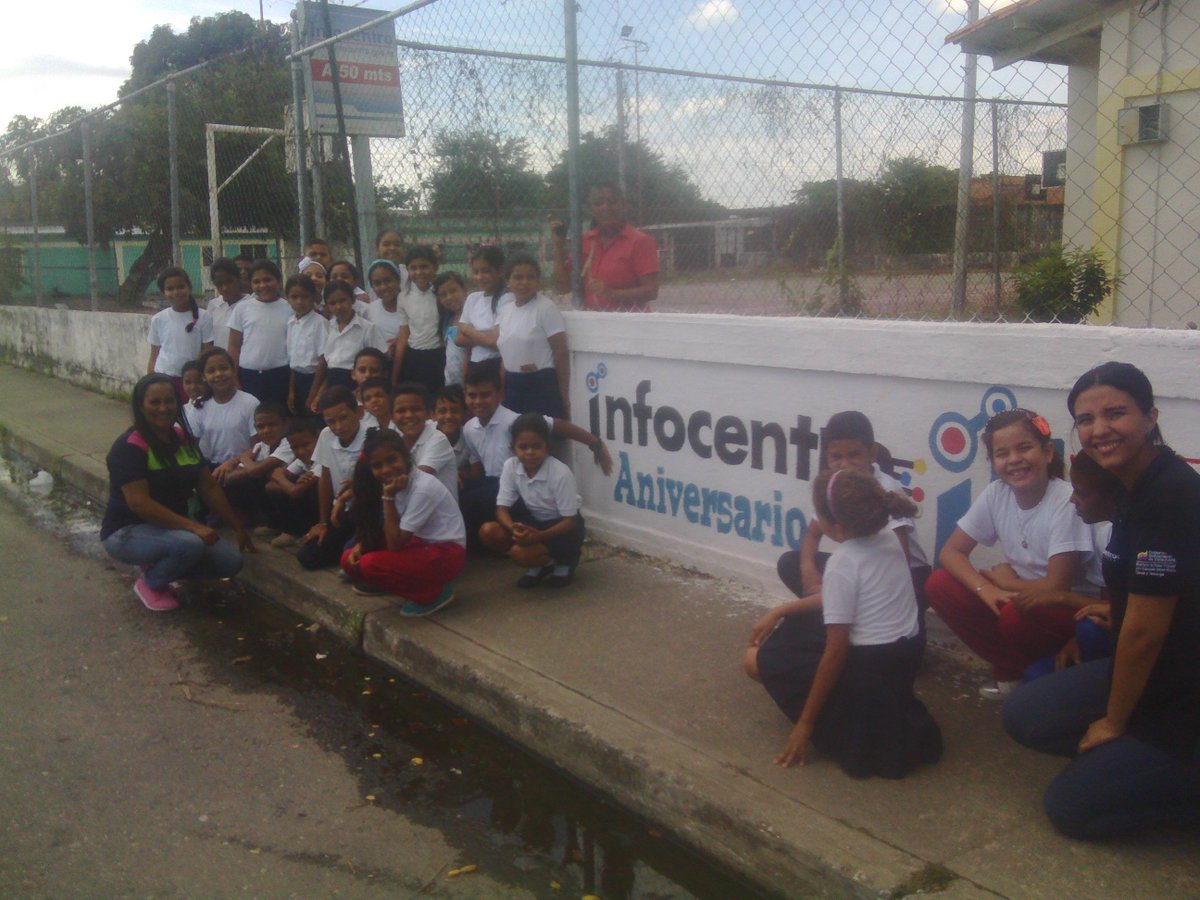 dpkeliz's tweet photo. #NoSeLoDigasANadie Continuamos con nuestras actividades formativas en el marco del 17 aniversario del proyecto Infocentro @elviraguedez https://t.co/3f9tTKI2wM