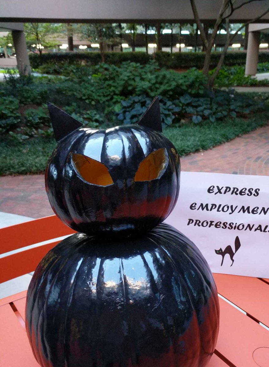 expressbuckhead's tweet image. 🕷EEEK!🕷The job hunt can be super spooky 👻 but no need to fear when Express is here! Contact us today 🦇🎃 404-467-2455 #HappyHalloween