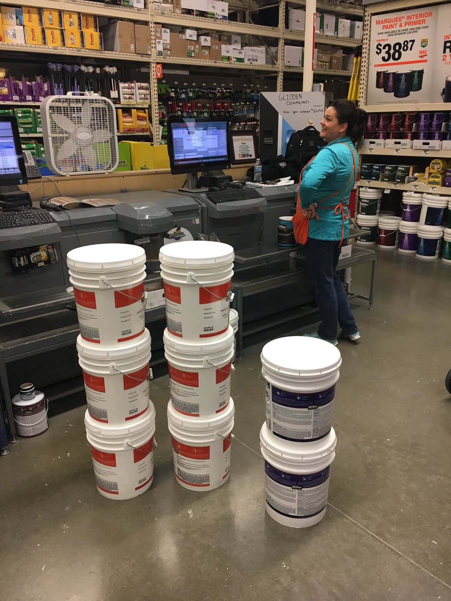 schmidtybehr's tweet photo. Jeanie and Melissa learning the ends and outs of ProPaint 2.0! #6925@caseyo_behr @ScottRud1 @skumarTHD https://t.co/8BYC0OWDfN