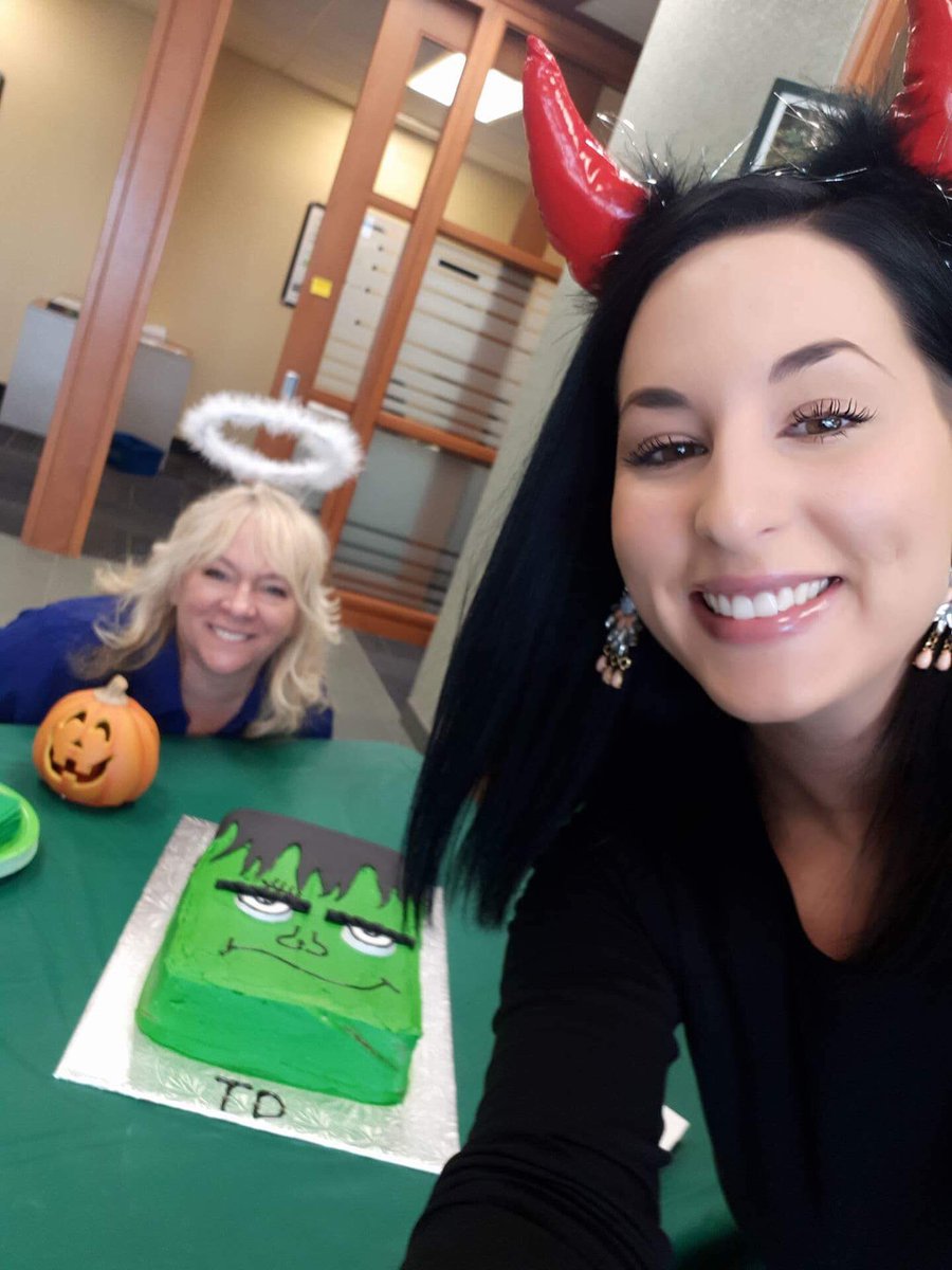 Joyeuse Halloween à tous nos précieux clients ! Passez nous voir <a href="/Banque_TD/">TD (Canada)</a> Beauport ! 🎃 #halloween #TD #QuebecEstRocks