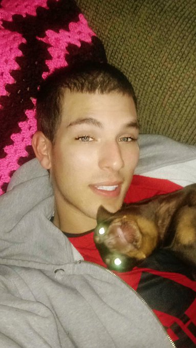 Puppy and i https://t.co/6gBpxkBiB8<a href="/tag/newprofilepic"class="tags"><span>#newprofilepic</span></a>