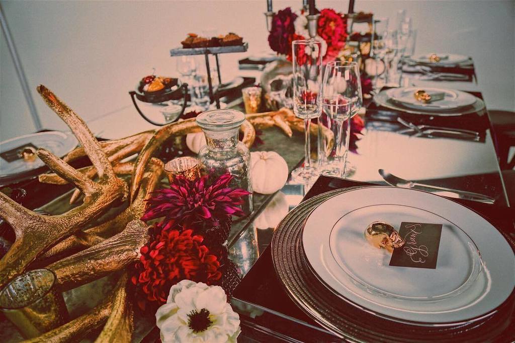 We hope everyone has a spooky Halloween! 👻
Design: <a href="/missyfineinc/">Missy Fine</a> Rentals: <a href="/204events/">204 Events</a>
.
.
Featuring our Cosmo Dining Table, Calvin Glassware…