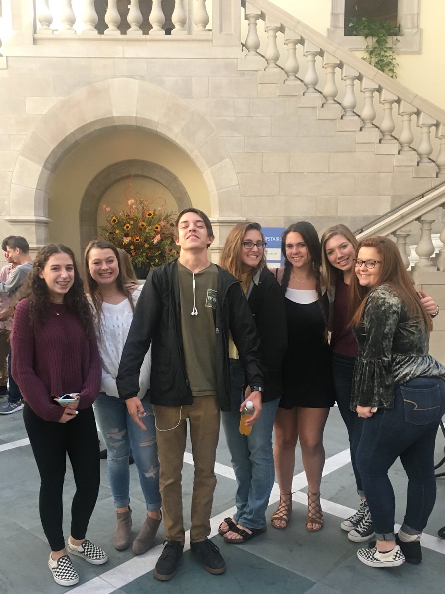 AVIDIMS's tweet photo. Field trip chaperone @ChryslerMuseum with Latin students @KellamHigh #kellamknights https://t.co/pVcXf0iCiR