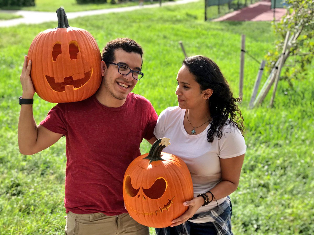 alissakissaa's tweet image. A year and 10 months. Wow. #muchgrateful #suchcute #veryhalloween