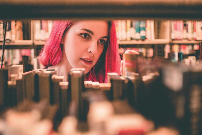 Reading poetry non-stop https://t.co/tVKq439s9v<a href="/tag/selfie"class="tags"><span>#selfie</span></a>