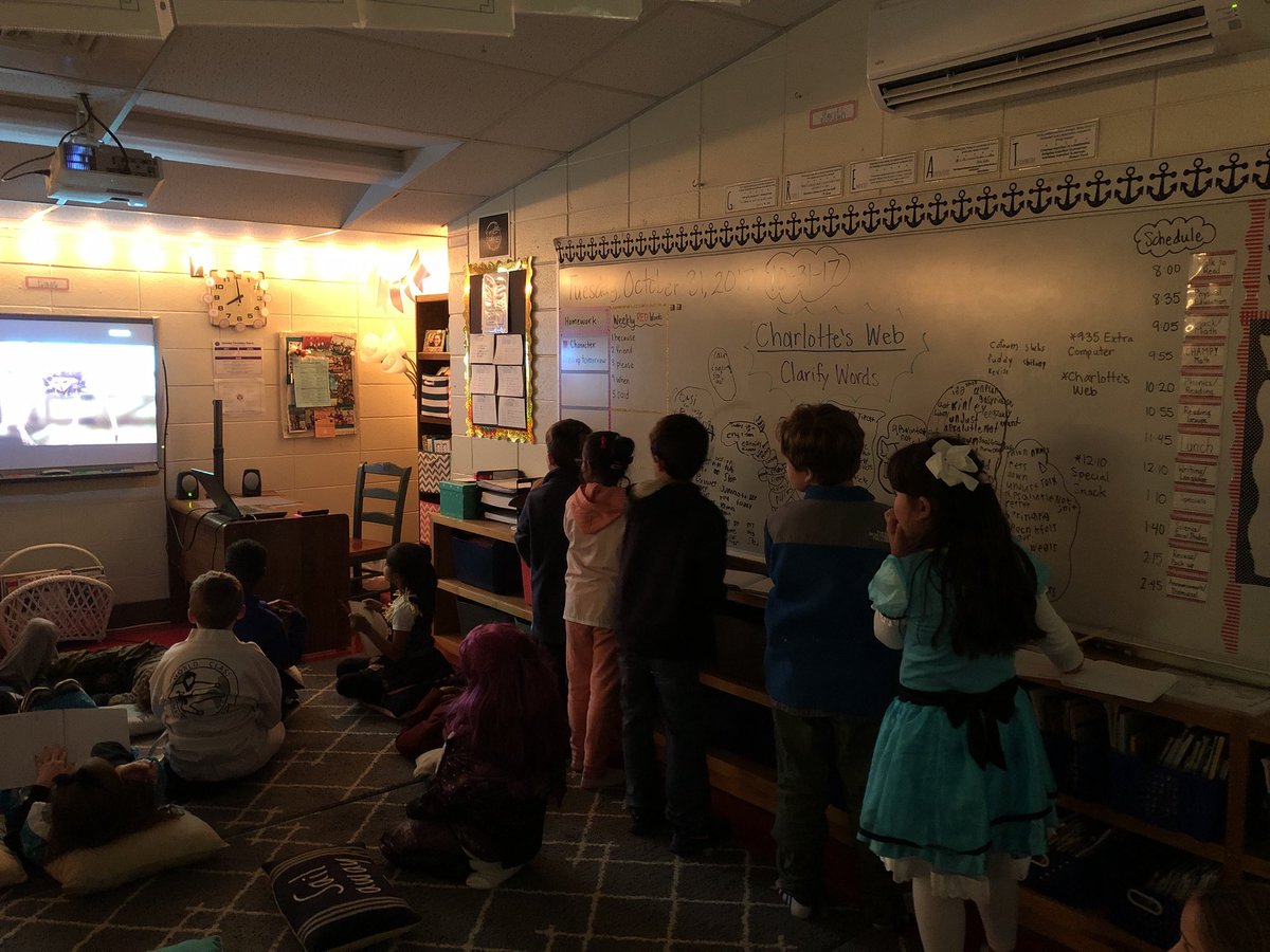 anchoredinedu's tweet photo. Writing down the words we need to clarify while watching Charlotte’s Web! #hittingourlearningtargets #whilehavingfun @everydaygr8 https://t.co/kiJlPBeJZk