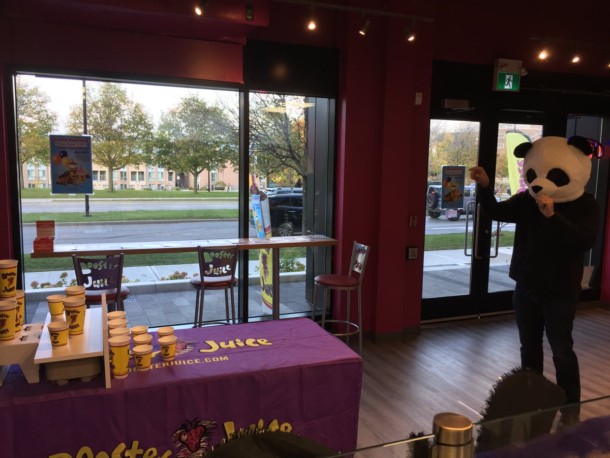 boosterjuice's tweet photo. #HappyHalloween! We're celebrating our Grand Opening at The Quad at @YorkUniversity today with 2-for-1 smoothies all day long! 👻🎃🎉 #YorkU https://t.co/6FJmLO0vgr