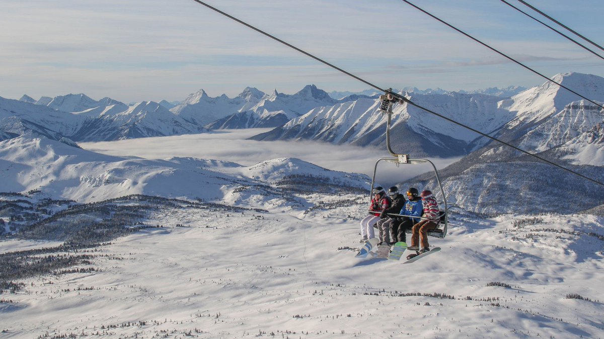 Ski Big 3:  Our best deals happen before the resorts open, save 35% on ski &amp; stay pacakges, ends tomorrow!… mrvan.ca/2cGuiGk