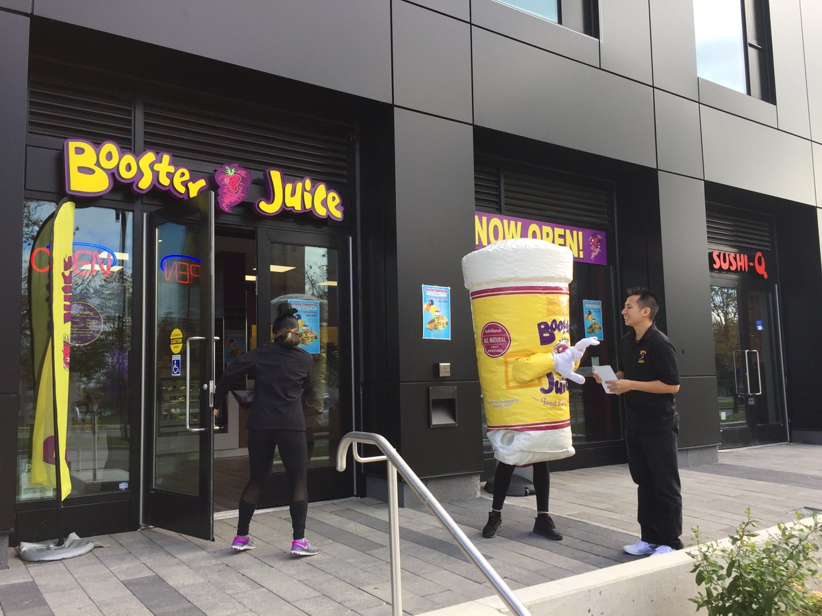 boosterjuice's tweet photo. #HappyHalloween! We're celebrating our Grand Opening at The Quad at @YorkUniversity today with 2-for-1 smoothies all day long! 👻🎃🎉 #YorkU https://t.co/6FJmLO0vgr