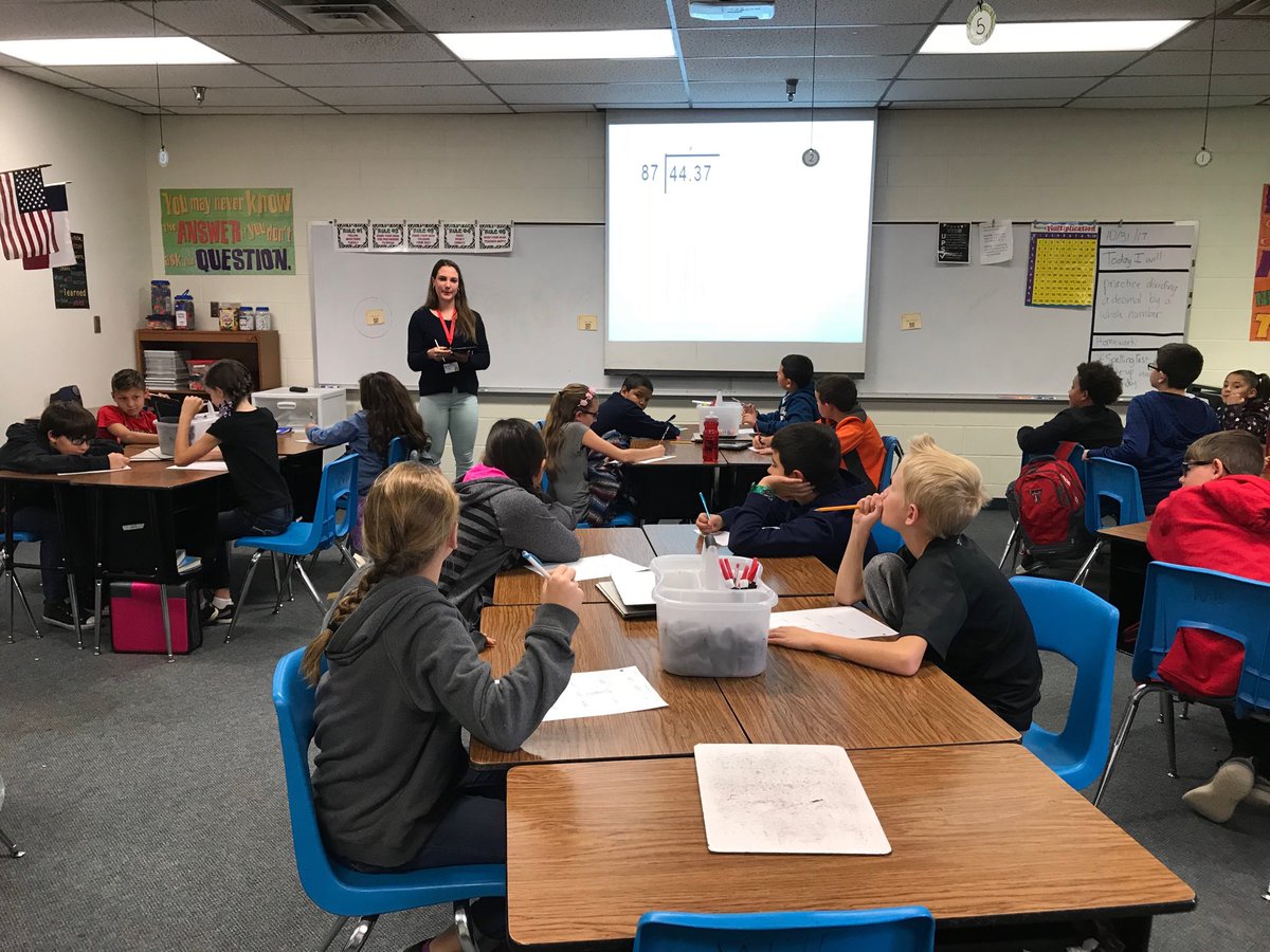 sphillips5th's tweet photo. My block 1 student teacher Ms. Payne rocking dividing a decimal by a whole number with the class!!  #frenshare @BennettFISD https://t.co/GhdLdkkdde