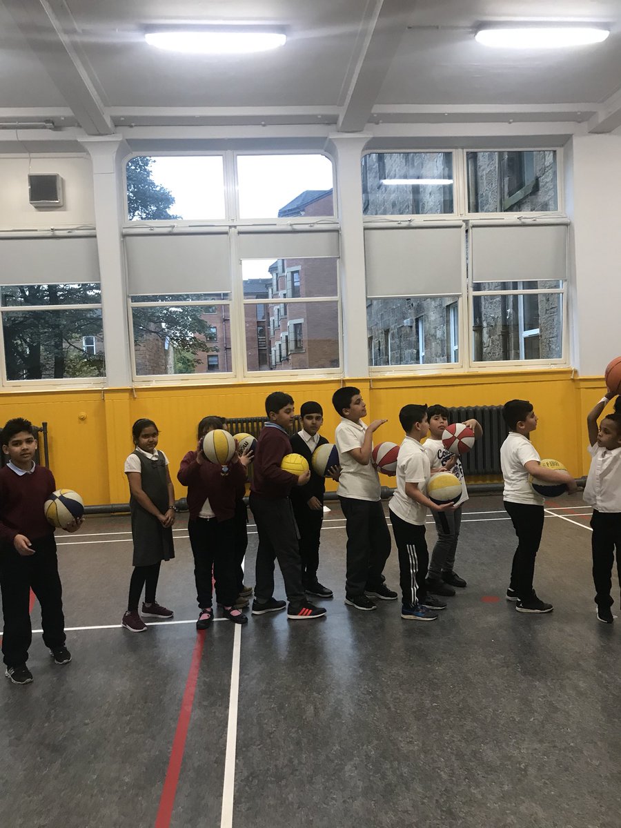 pollokshieldsps's tweet photo. P5 after school basketball 🏀 club! #keeponbouncing @JHemminsgley @PEPASSGlasgow https://t.co/56tuPWKKgN