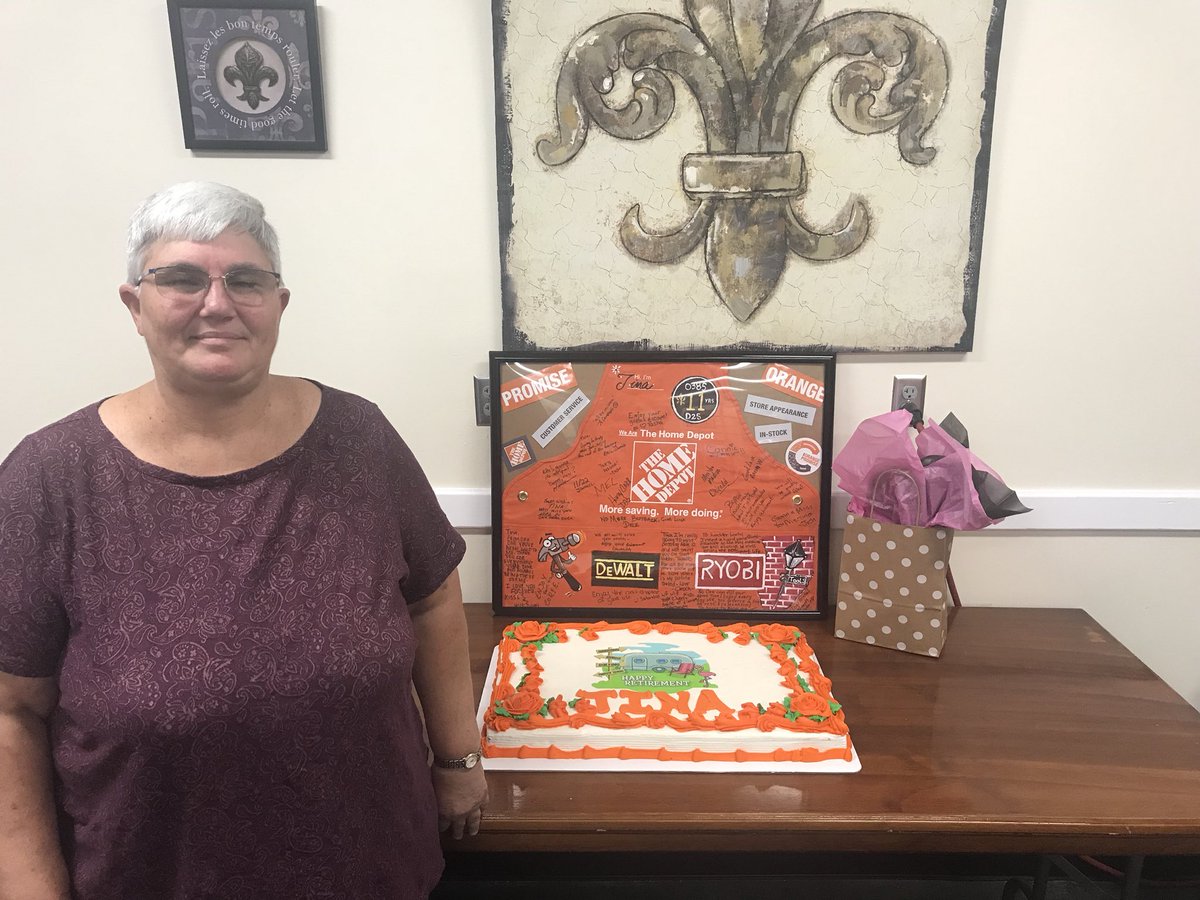 DWeadd's tweet photo. Happy retirement to Tina. We will miss youuuuu. https://t.co/2VR59JJ03M