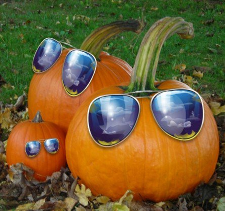 Wishing you a safe and Happy Halloween! Check out our blog for tips on Halloween Eye Safety! simoneye.com/eye-care/have-…