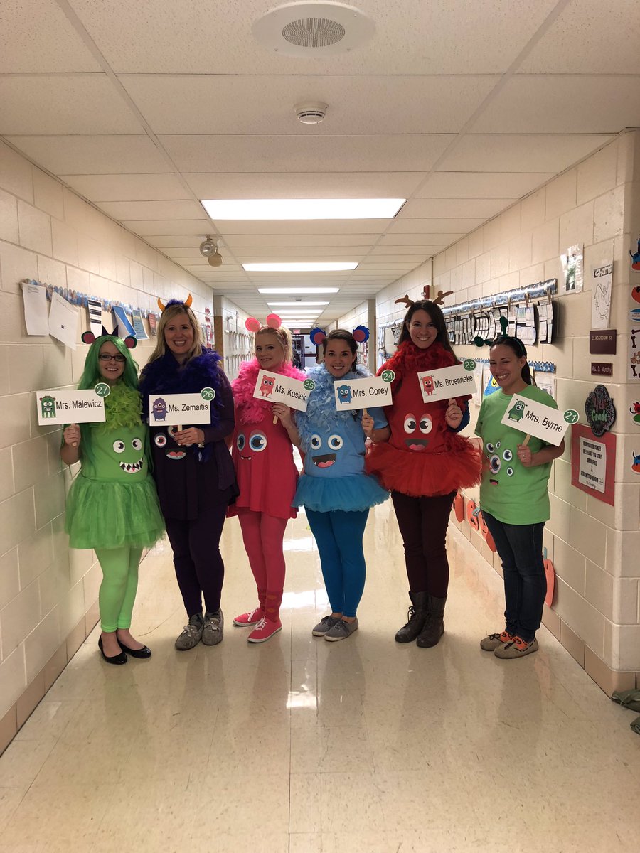 MrsCoreyBV's tweet photo. Happy Halloween from the BV ClassDojo monsters! #MonstersInMyClassroom #bvpride #d109pride https://t.co/qA9umzDMr6