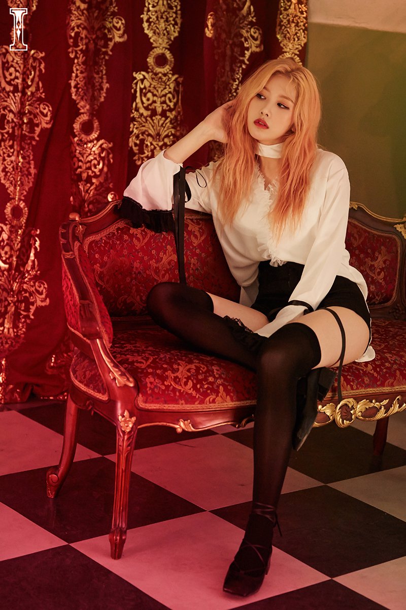 SonAmooPH's tweet photo. [PHOTO] SONAMOO Happy Box Project Part 2 Main Photo #EUIJIN

#SONAMOO #소나무 #의진 #happyboxproject https://t.co/0FWpbrdfjA