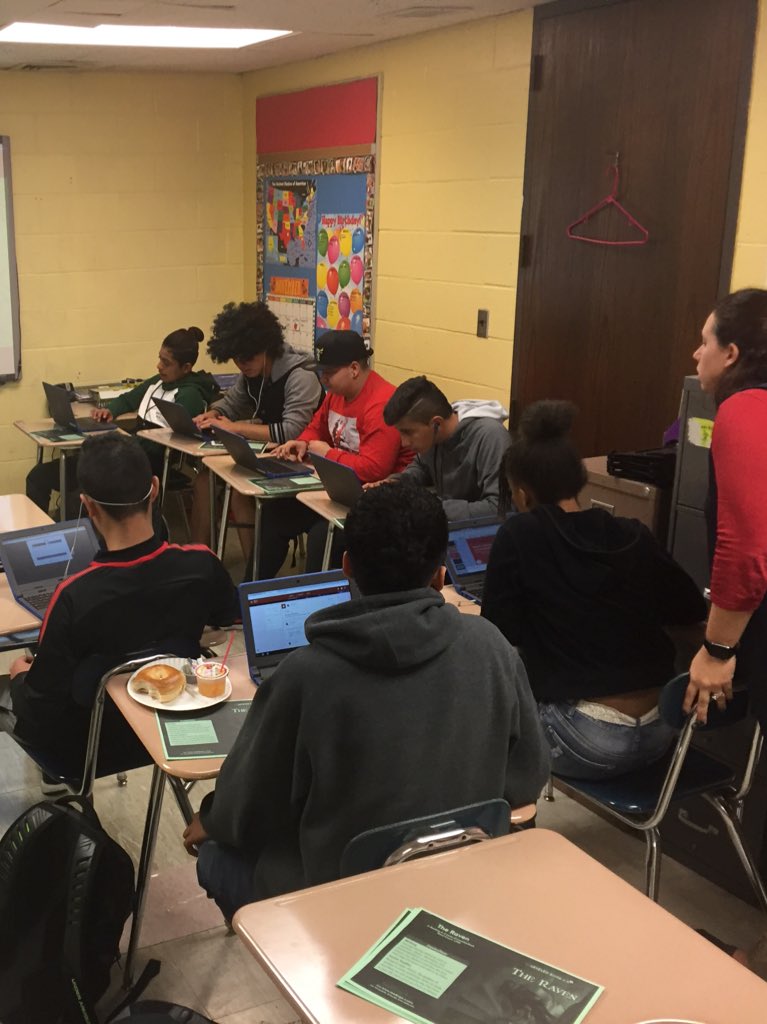 weknowteaching's tweet photo. Another amazing #InstructionalAlert by @DiGENLTech. Students navigated a HyperDoc on "The Raven". Thanks to all that went to see it! https://t.co/PPSvLozJFq